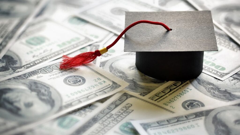 Can You Write Off Online Study Aids for College? 1 Education Tax Credits and Deductions That Might Apply