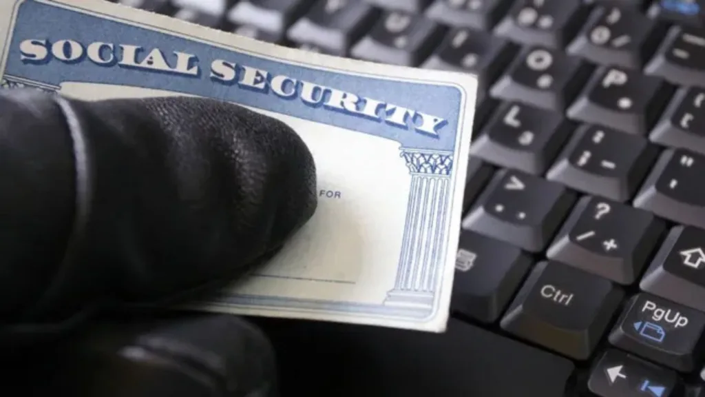 How to Tell If Your Identity Has Been Stolen 1 How To Spot Identity Theft Early